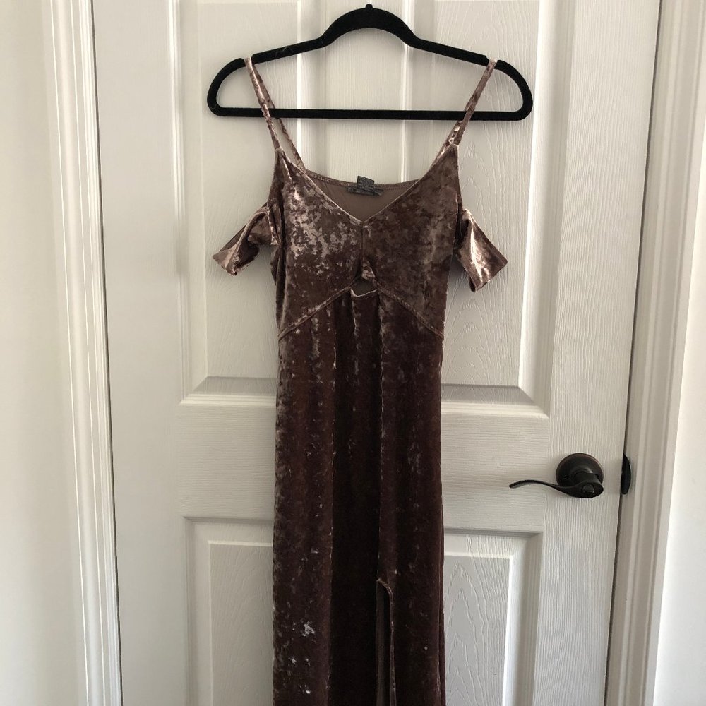 PINK VELVET OFF THE SHOULDER SLIT DRESS